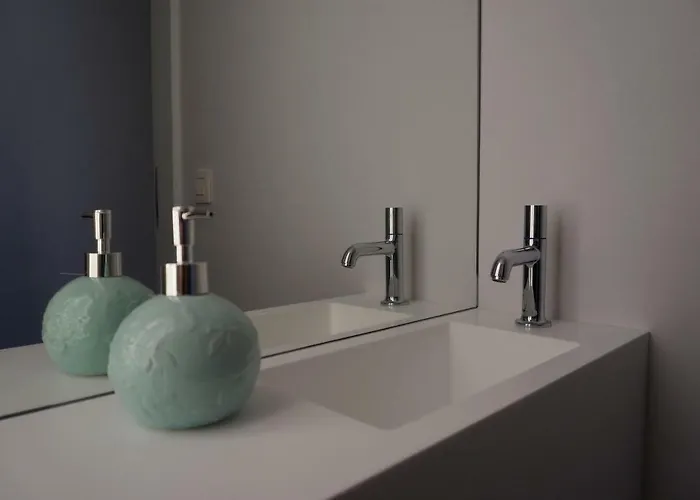 Sea View Mariakerke-bad - La Brise Apartment Ostend